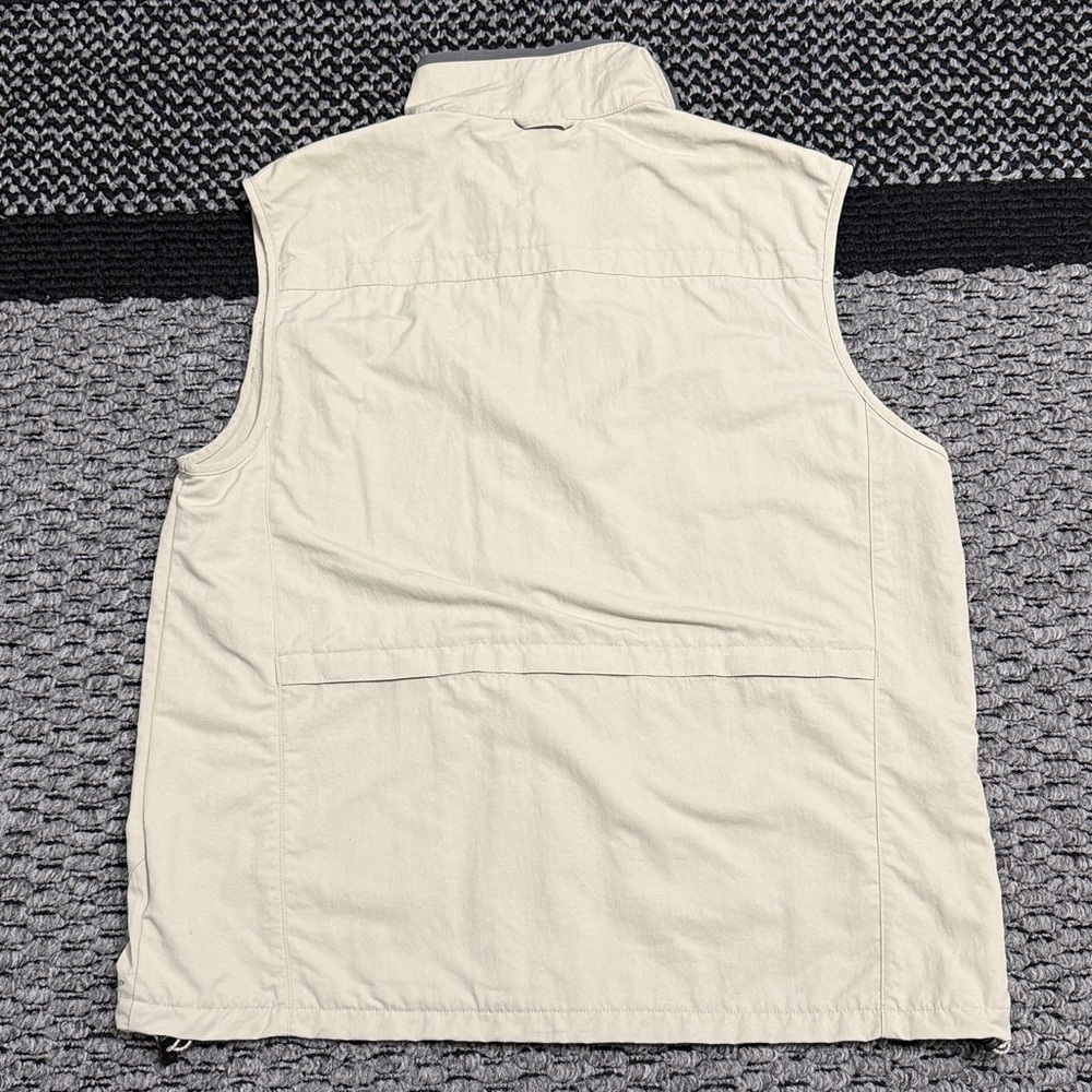 Columbia Titanium Omni-Shield Utility Vest Men’s L Safari Fishing Photographer - Picture 2 of 7